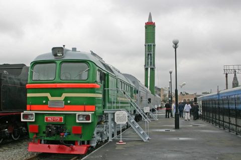 A BZHRK kiállítva, kilövésre kész rakétával, fotó: haritonoff.livejournal.com